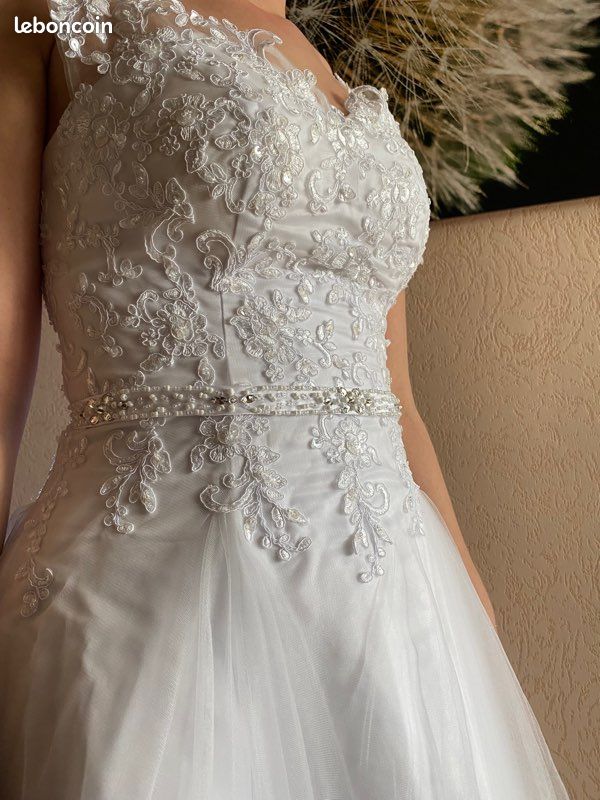 Robe de mariée neuve (image 2)