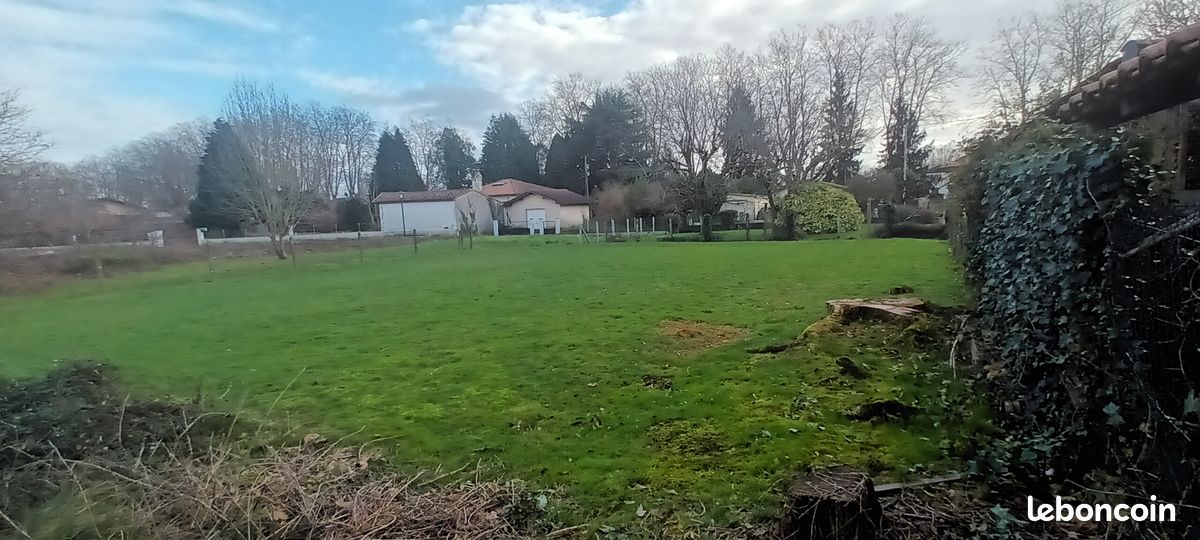 Peyrehorade – terrain diffus proche centre-ville 563m2 65.000 · 65 000 €