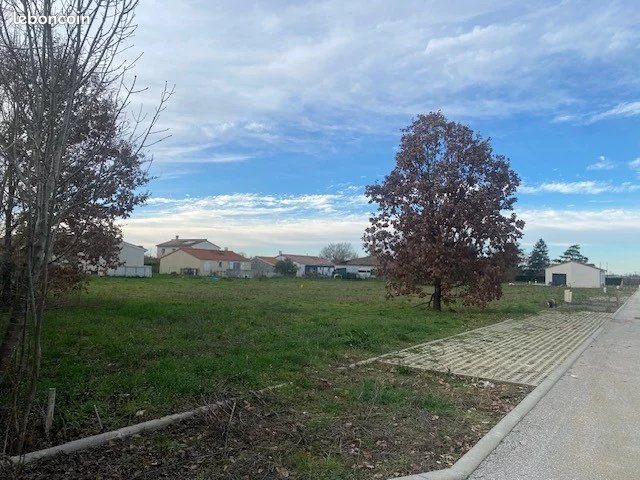 Terrain 595 m² · à Dieupentale · 595 m² · 55 000 €