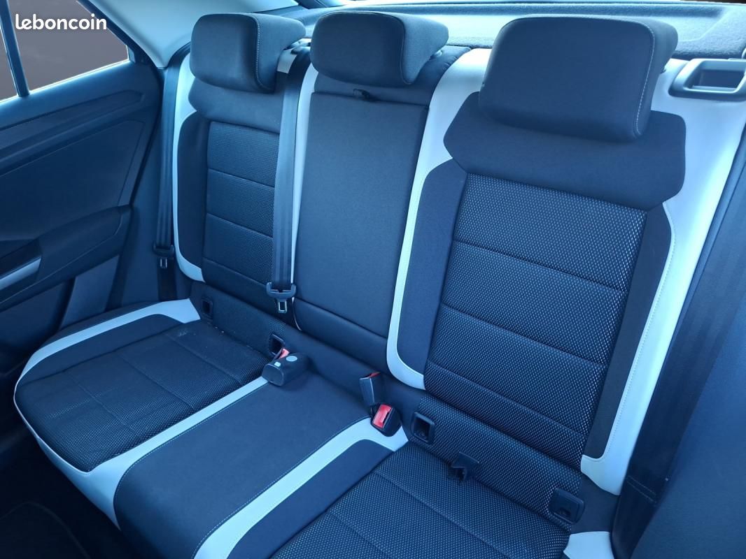 Volkswagen T-Roc 2.0 Tdi 150 ch Carat 4motion Dsg Bva Start-stop /Distri ok/Suivi complet/Croffre... (image 11)