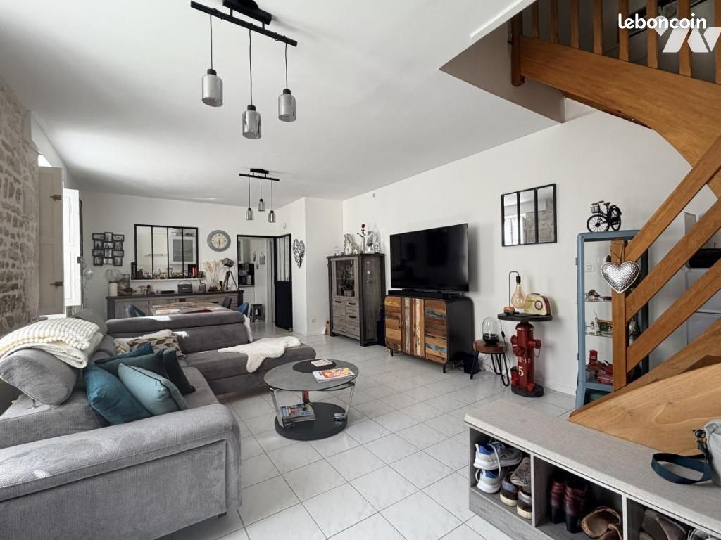 Duplex 92 m² FONTENAY LE COMTE (image 3)