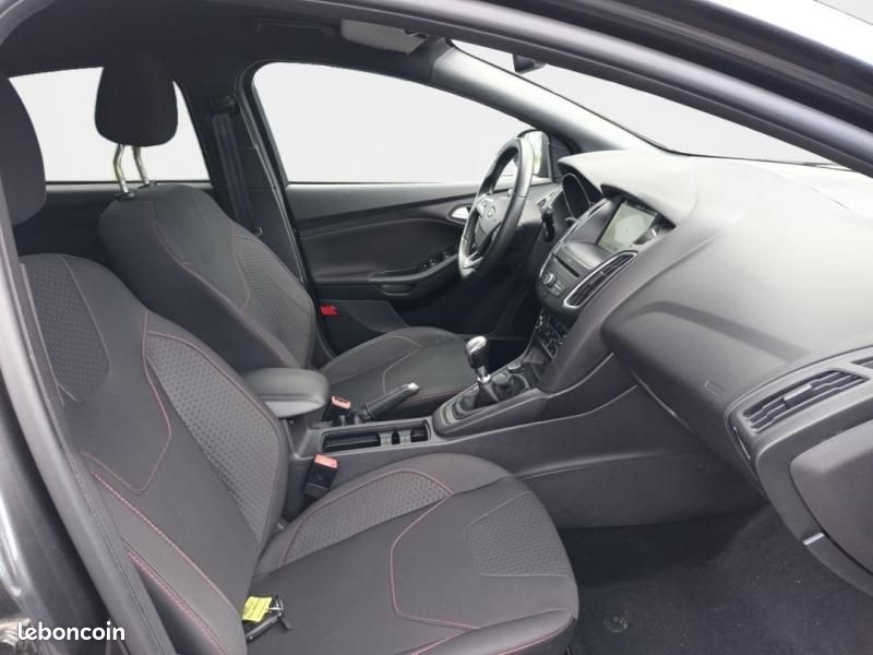 Ford Focus 1.0 EcoBoost 125ch Stop&Start ST Line (image 18)