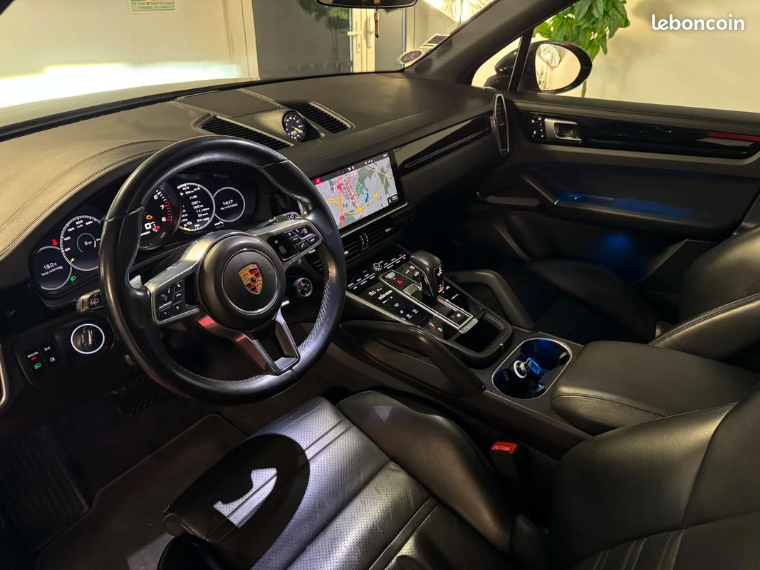 PORSCHE CAYENNE E-Hybrid 3.0 V6 462 ch Tiptronic BVA S / SUIVI PORSCHE (image 9)