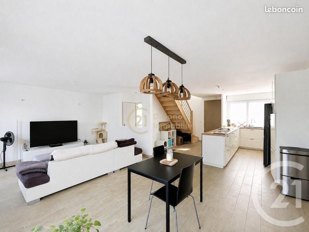 Maison 5 pièces 106 m² · à Lassy · 106 m² · 245 500 €