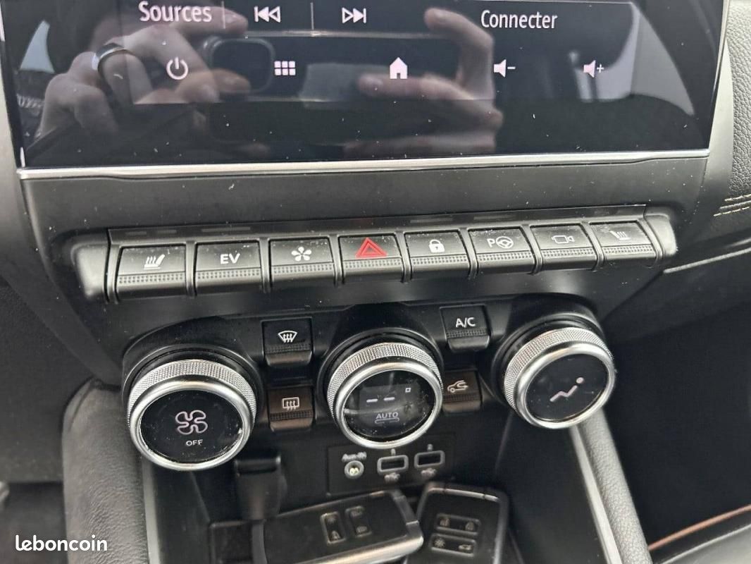 Renault Captur E-Tech Plug-in 160 - 21 Initiale Paris (image 23)