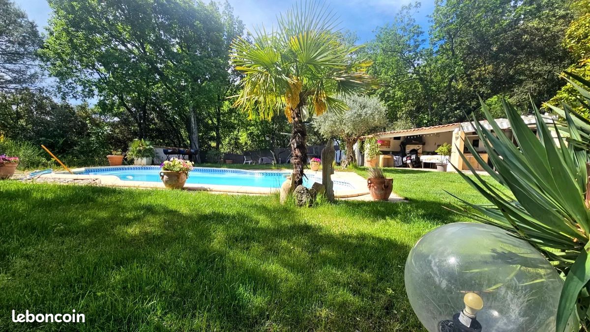 Maison 3 pièces 107 m² · à Jouques · 107 m² · 485 000 €