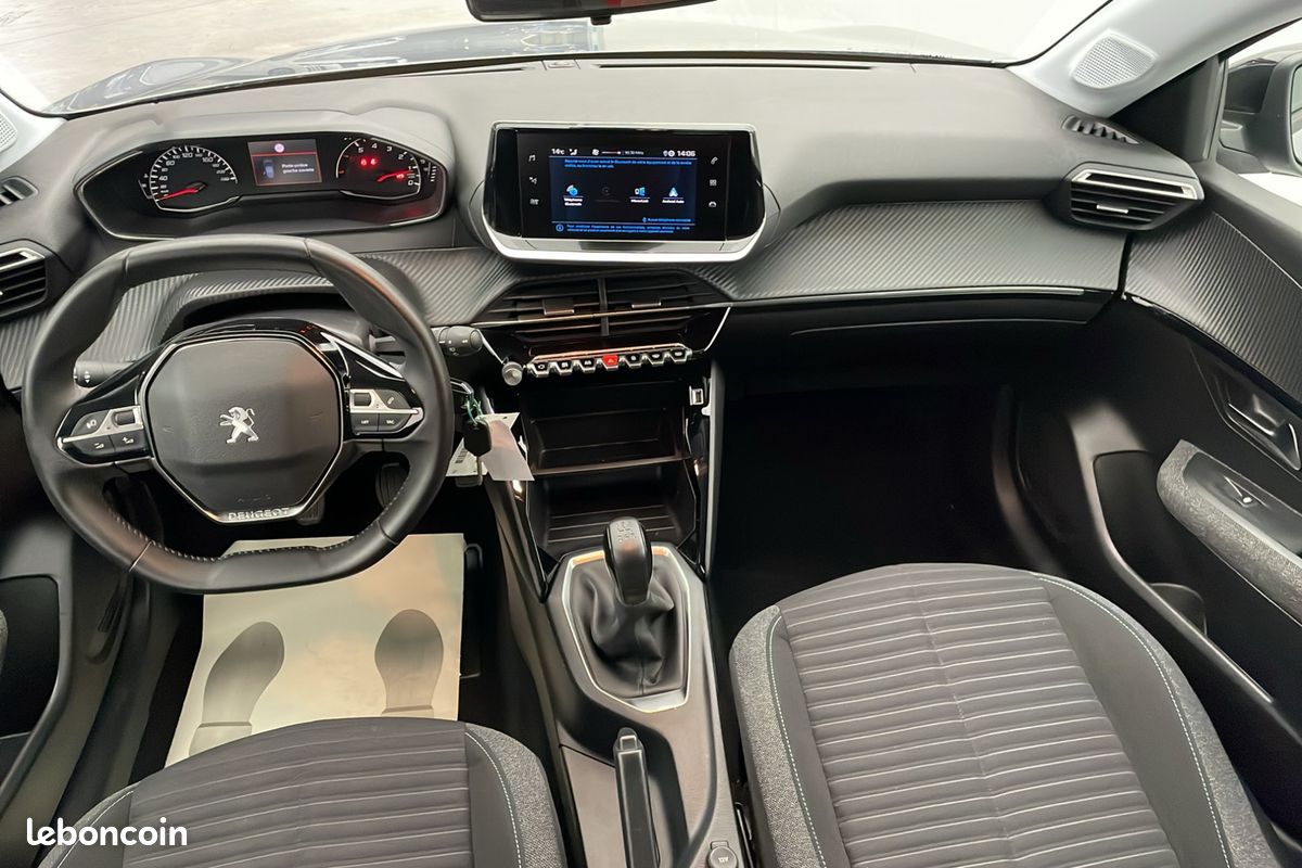 PEUGEOT 208 PureTech 75 S&S BVM5 Style (image 8)
