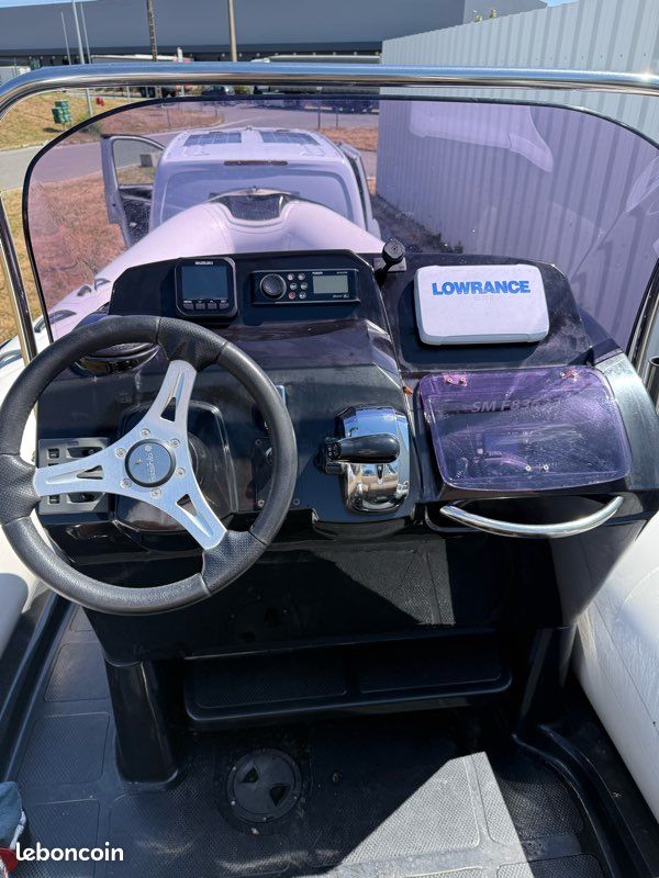 Semi rigide Brig 650 Suzuki 175cv et remorque (image 3)