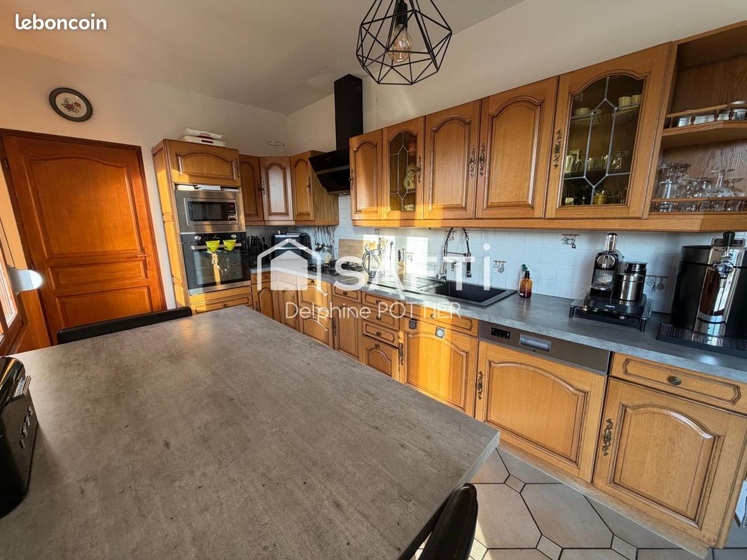 Propriété 6 pièces 151 m² (image 6)