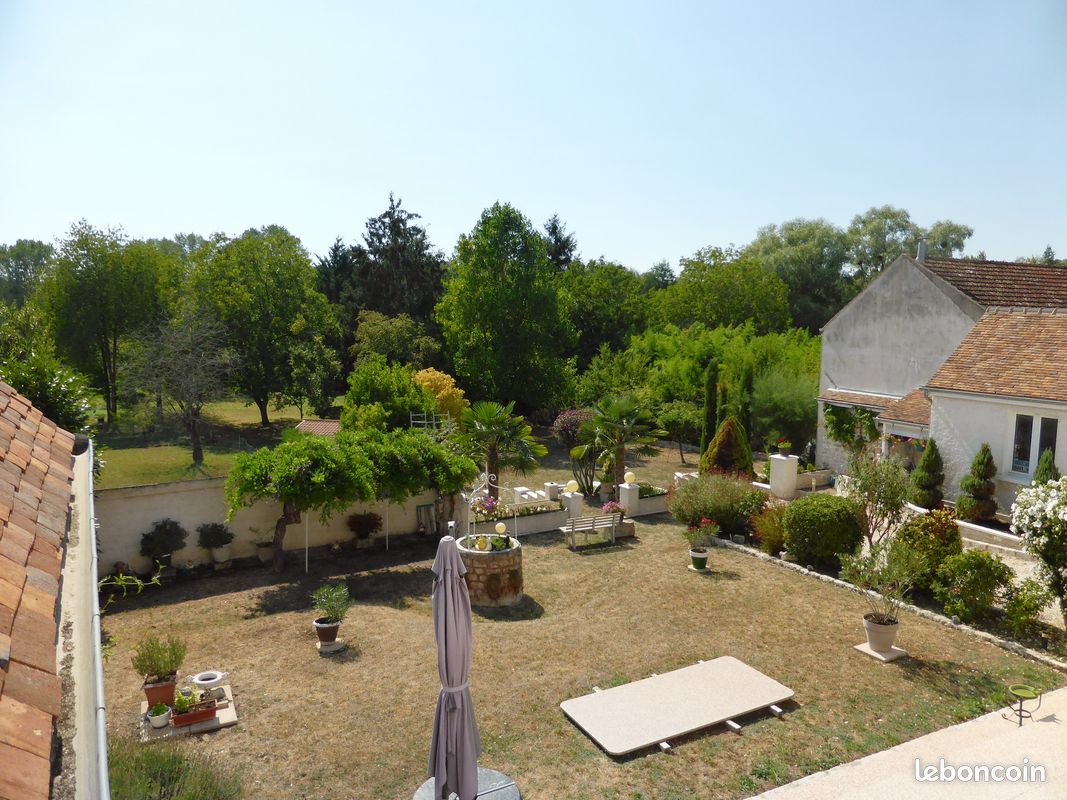 Maison 7 pièces 229 m² · à Dordives · 229 m² · 399 000 €