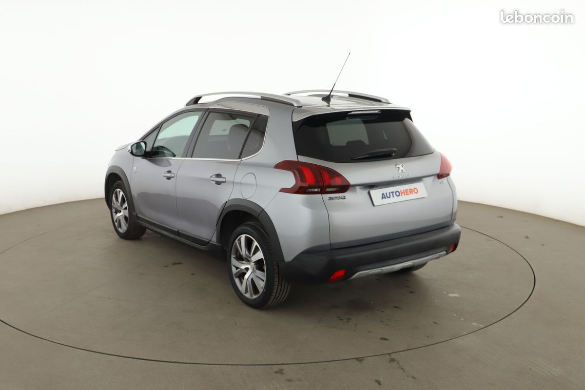 Peugeot 2008 1.2 PureTech Crossway 110 ch (image 2)
