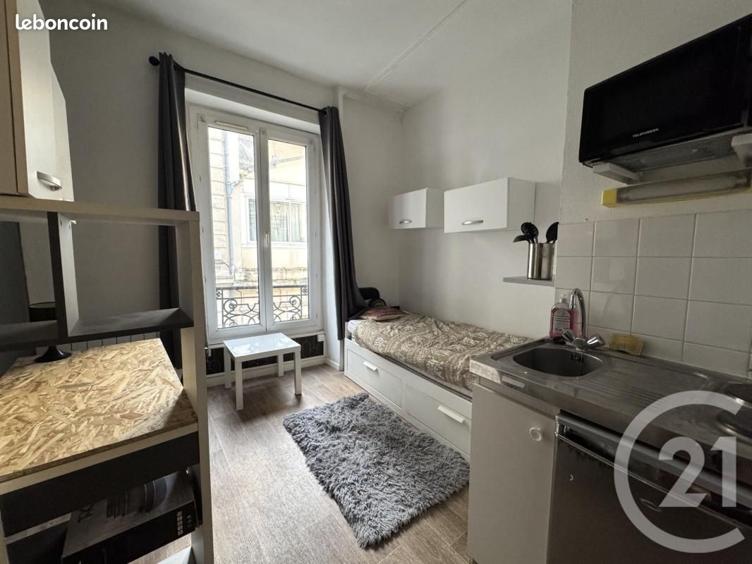 Appartement 1 pièce 12 m² · à Le Mans · 12 m² · 345 €