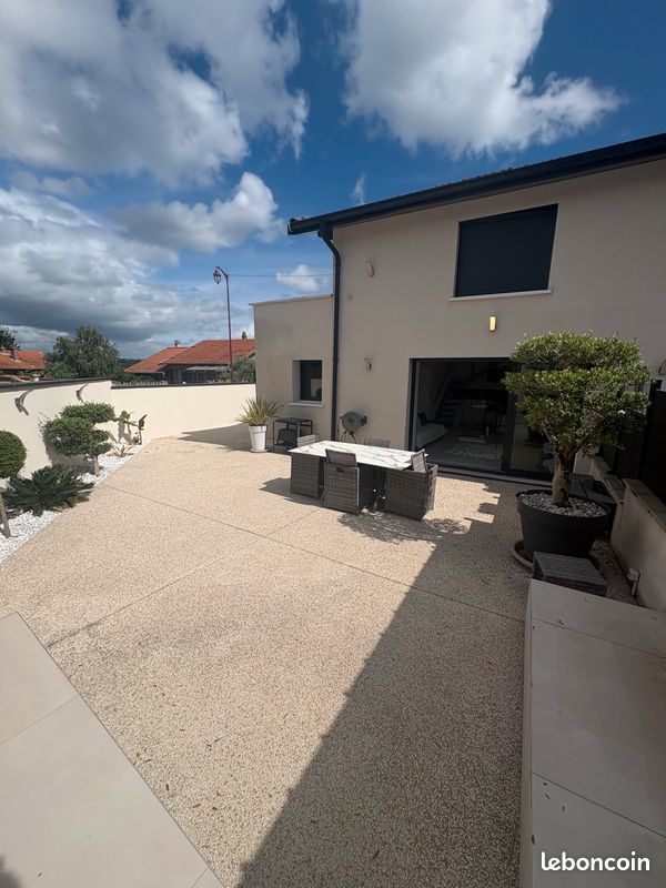 Appartement 2 pièces 83 m² · à Ternay · 83 m² · 299 900 €