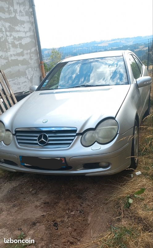 Pièces mercedes classe c coupé w203 (image 1)