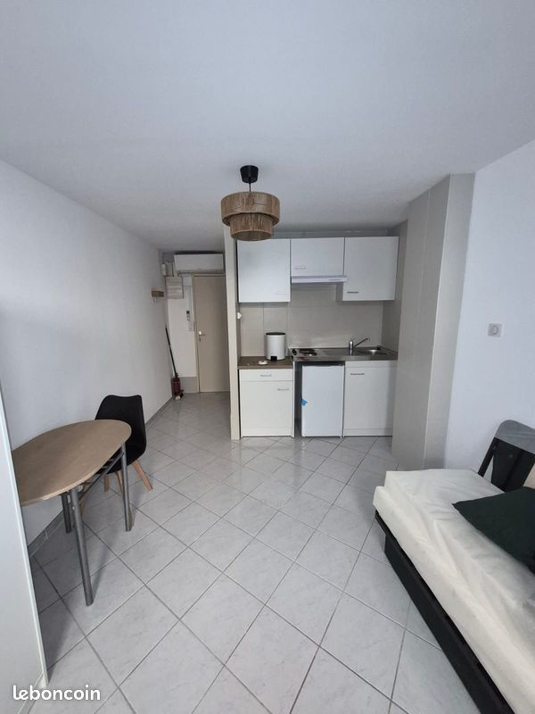 Appartement 1 pièce 18 m² · à Manosque · 18 m² · 420 €/mois