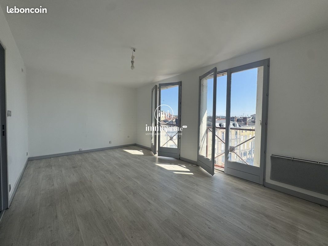 Appartement 1 pièce 28 m² · à Limoges · 28 m² · 1 132 €