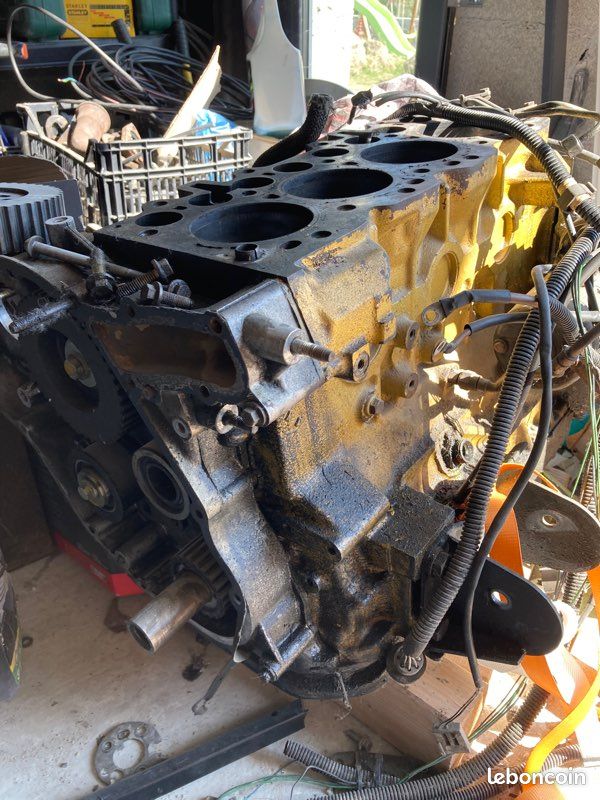 Bloc moteur 200Tdi (image 1)
