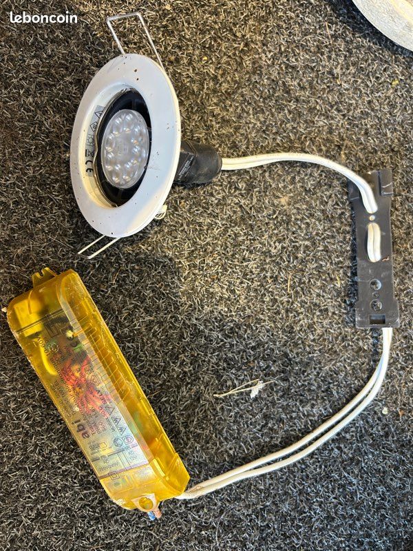Lot de 50 spots 50w avec transfo 12v (image 2)