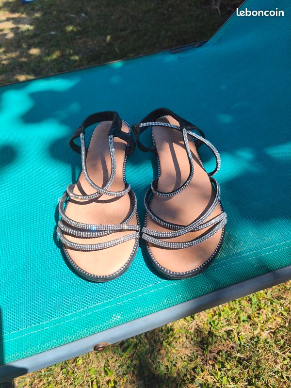 Chaussures et Baskets taille 41 (image 3)