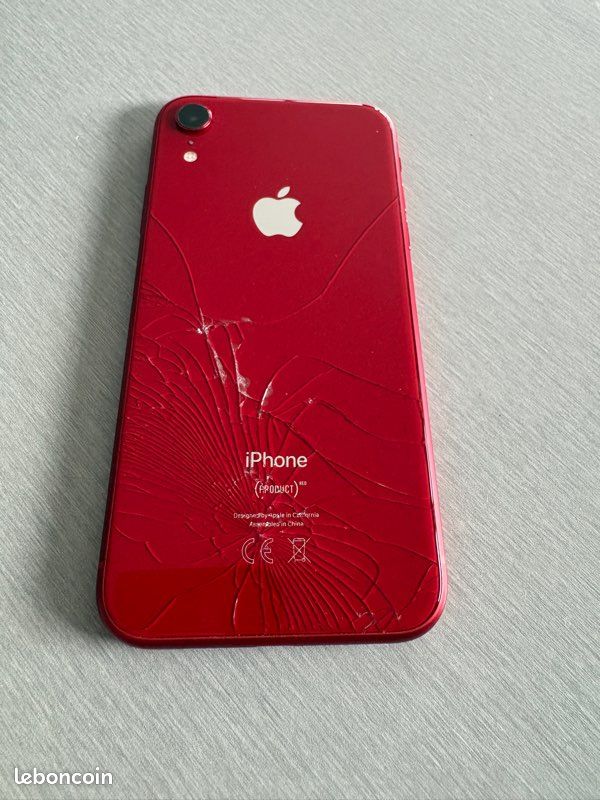 IPhone XR RED 128go écrans cassés (image 1)