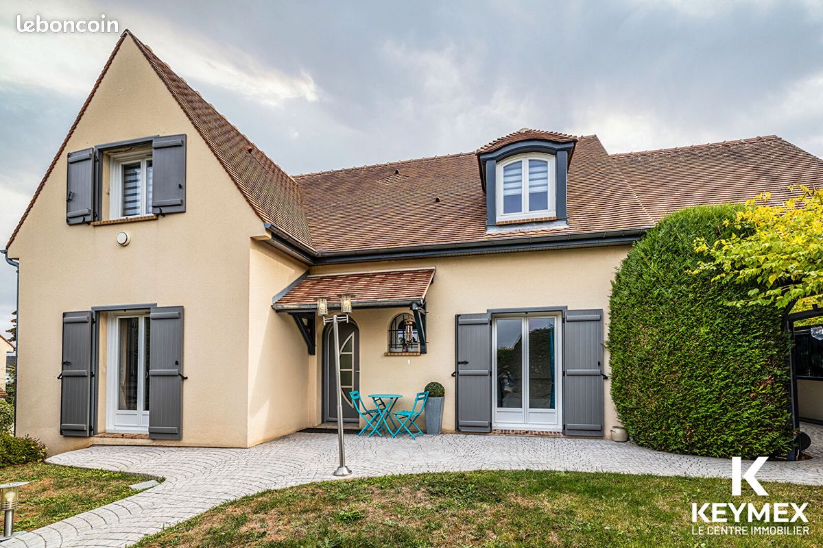 Maison 6 pièces 121 m² · à Coupvray · 121 m² · 495 000 €