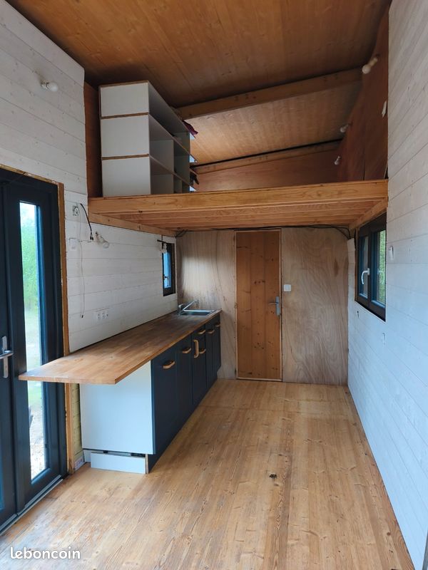 Local commercial 2 pièces 24 m² · à Champ-d'Oiseau · 24 m² · 35 000 €