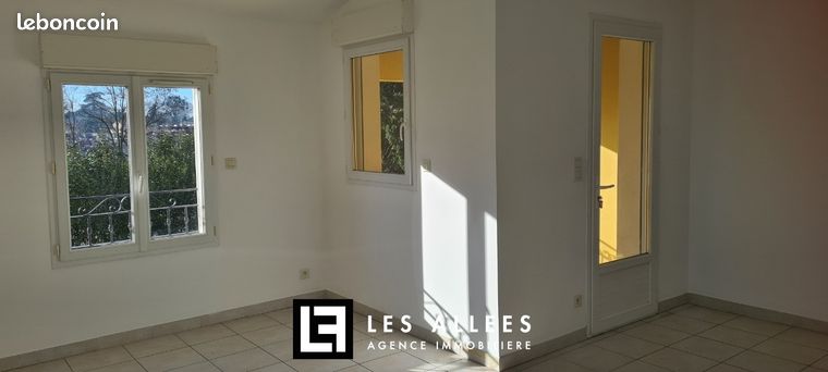 https://img.leboncoin.fr/api/v1/lbcpb1/images/e7/ca/4d/e7ca4df0a97c5df22cdbbd868e79842adf631e48.jpg?rule=ad-image