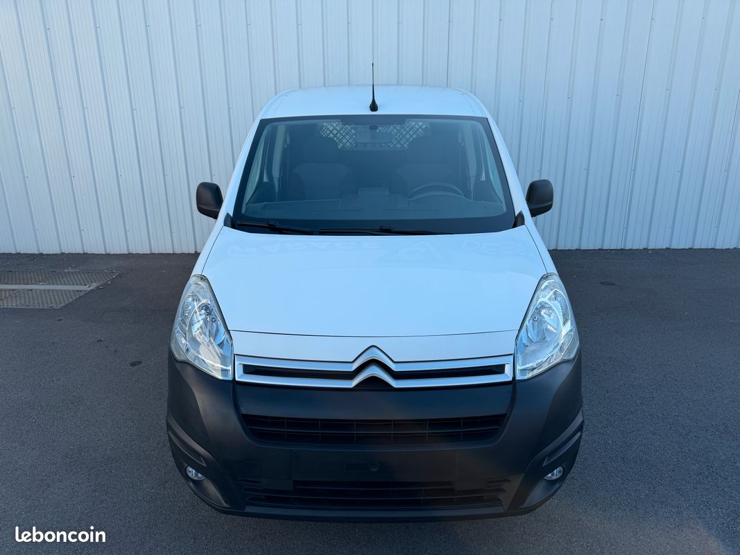 Citroën Berlingo Van 650kg BlueHDI 75 (image 2)