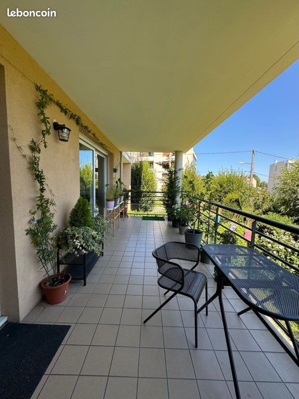 Appartement T4 de 115 m2 à louer Ferney Centre (image 1)