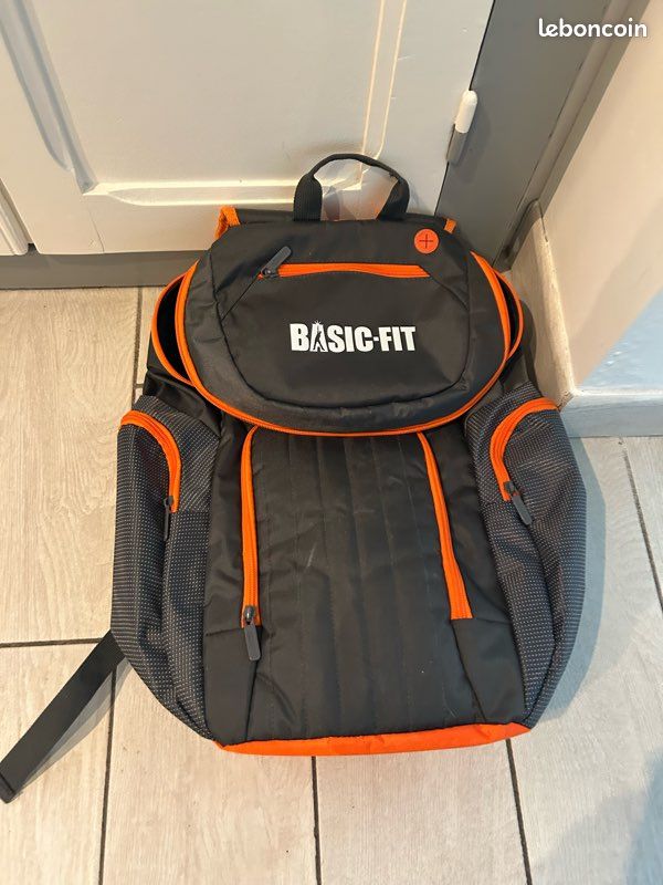Sac à dos Basic-Fit neuf – Gris et orange – Compartiments multiples – Sport / Fitness - Accessoires & Bagagerie