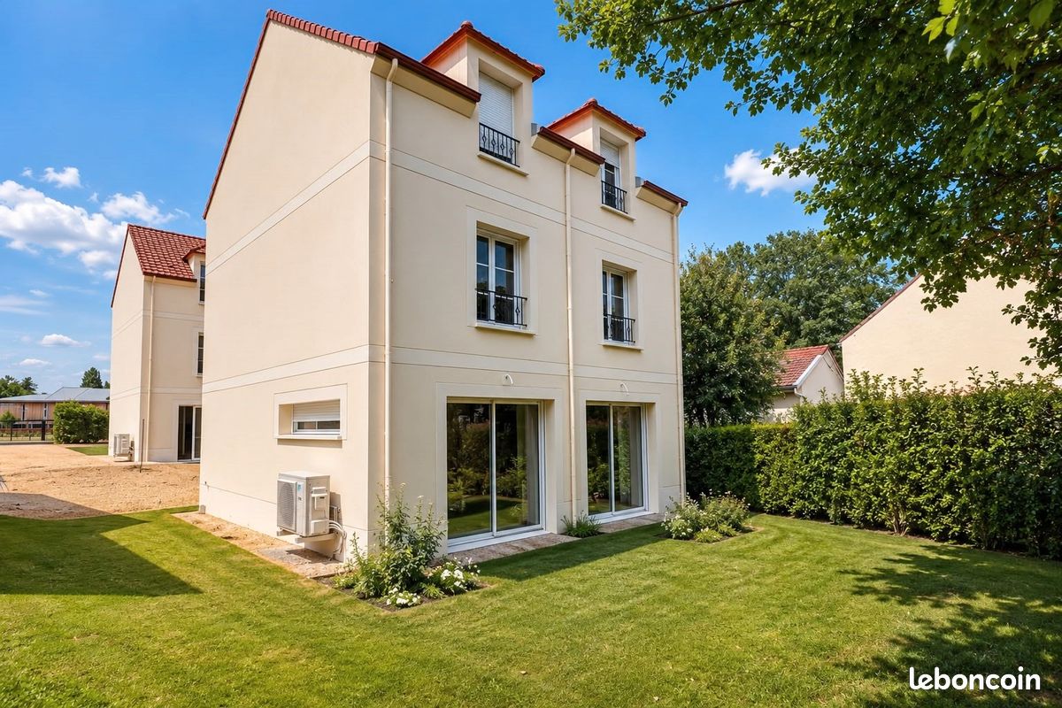 Maison 7 pièces 143 m² · à Saint-Germain-en-Laye · 143 m² · 3 600 €