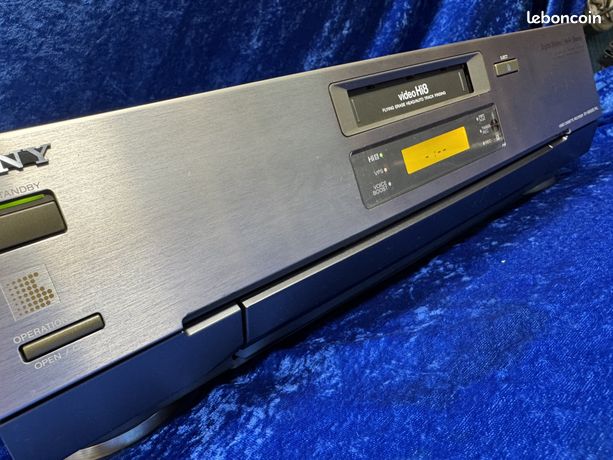 Magnétoscope Vidéo8 / HI8 Sony EV-S880E - Garanti 1AN