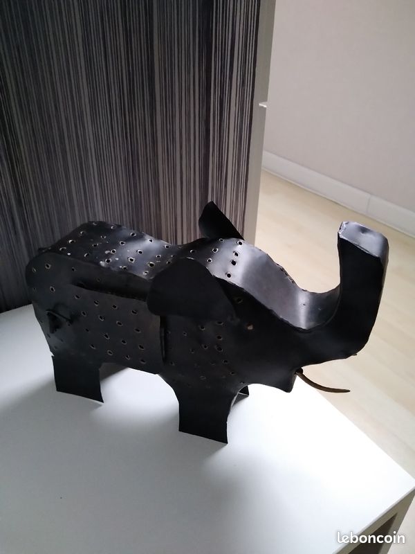 Éléphant en métal (image 3)