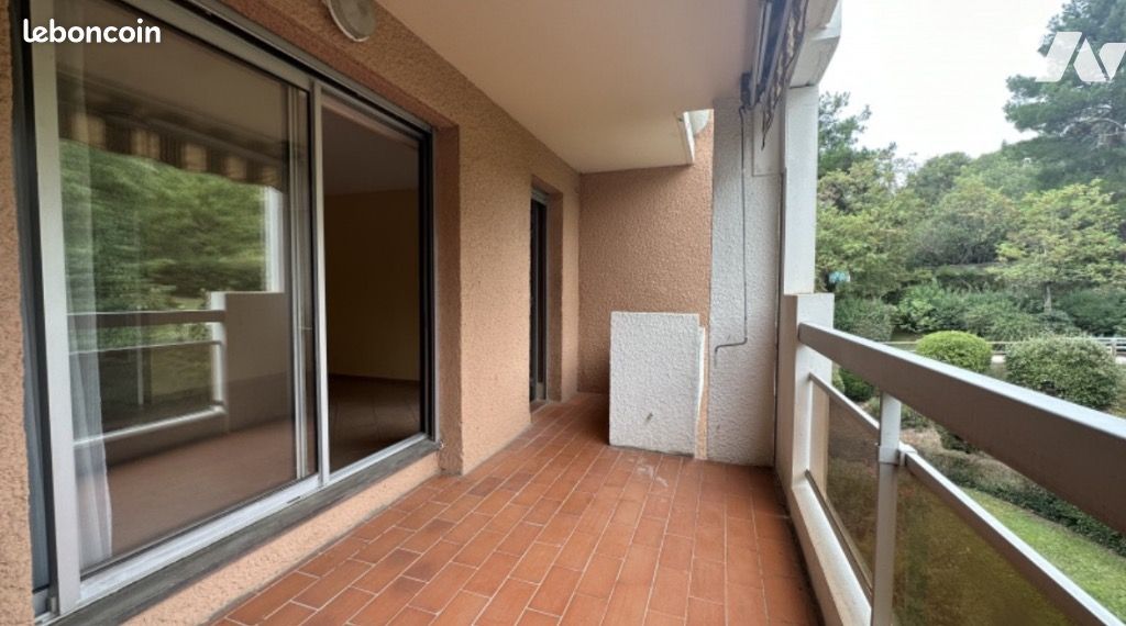 Appartement 1 pièce 43 m² · à Aix-en-Provence · 43 m² · 50 000 €