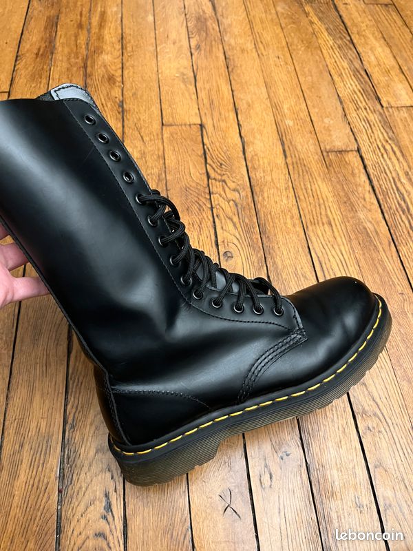Bottes Dr. Martens 1914 14 Trous Noir Lisse - Taille 41 (8US/9US) - Neuf Avec étiquettes