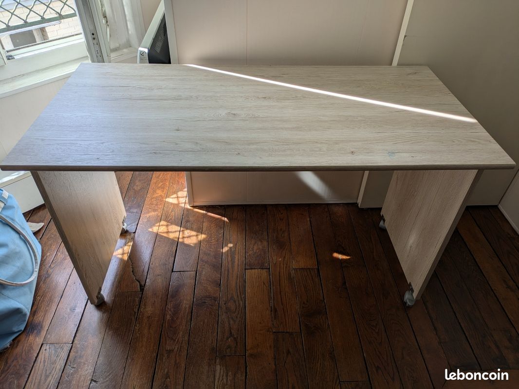 Bureau à roulettes, idéal enfant/ado (image 1)