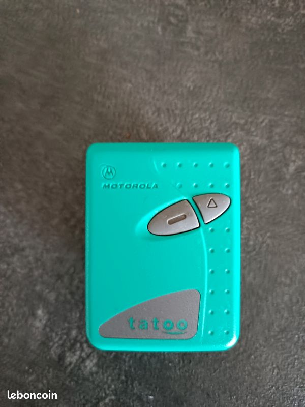 Tatoo Motorola vert (image 1)