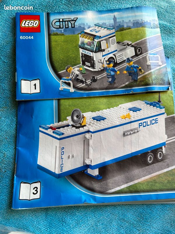 Gros lot de véhicules LEGO City Police + notices TBE (image 1)
