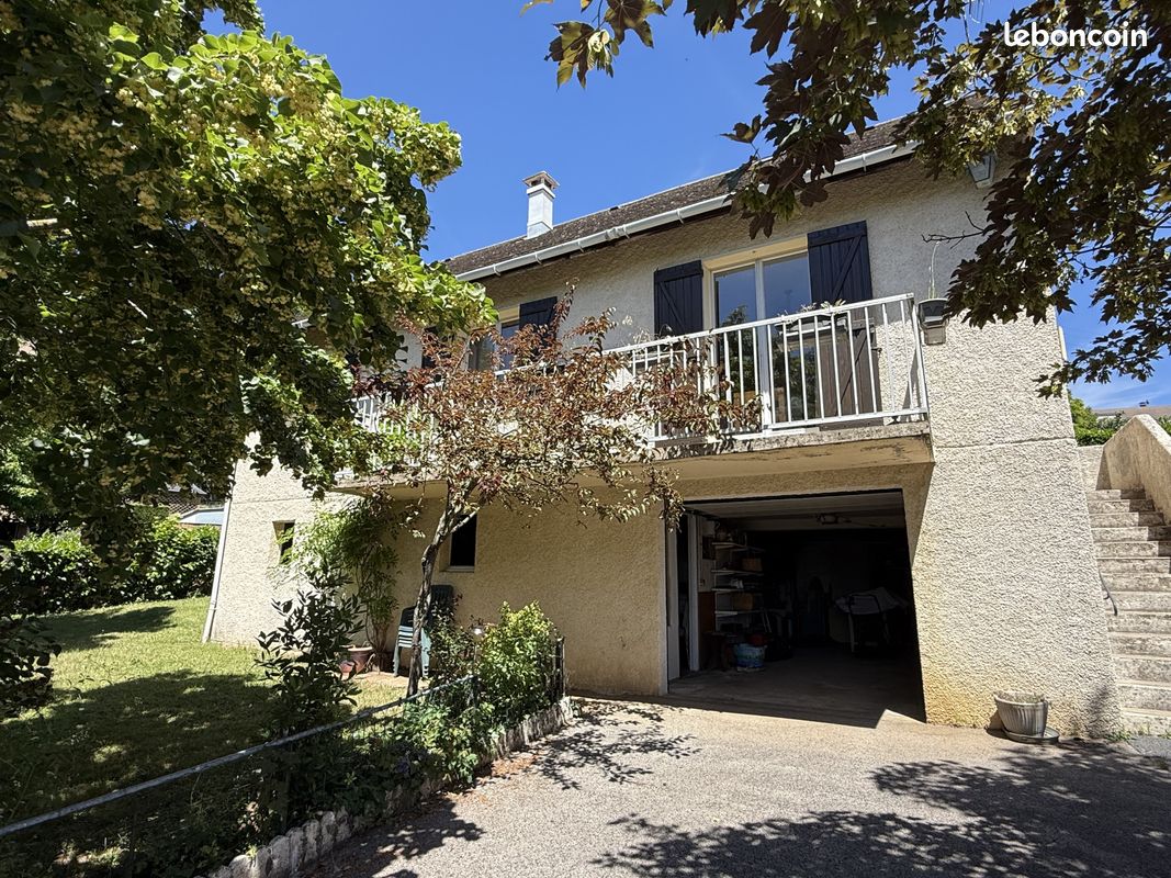 Maison 5 pièces 90 m² · à Espalion · 90 m² · 215 000 €