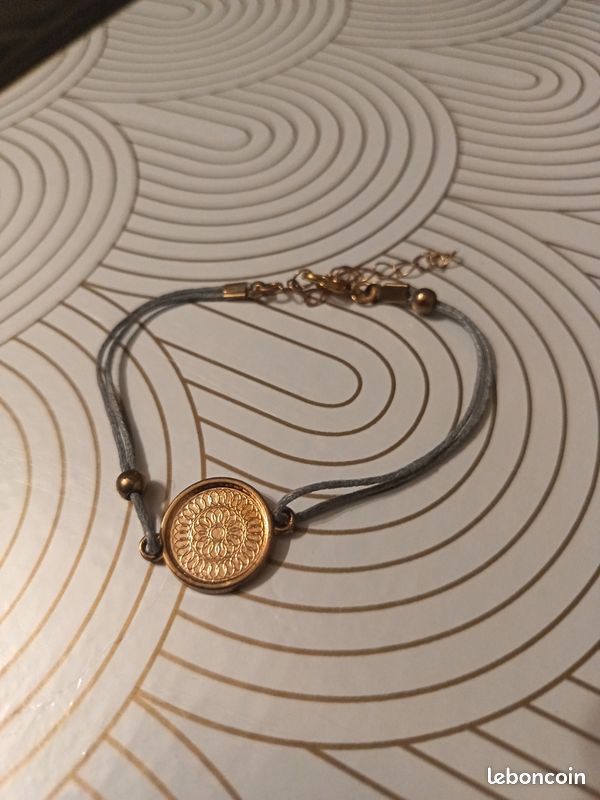 Bracelet fantaisie femme (image 1)