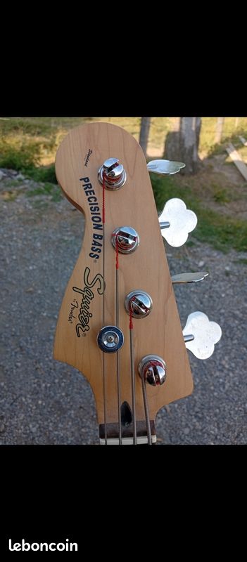 Gitard bass pression squier gaucher (image 4)