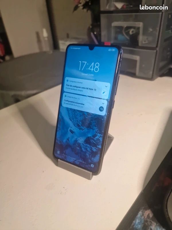 Xiaomi Mi Note 10 128 Go Très bon état (image 1)