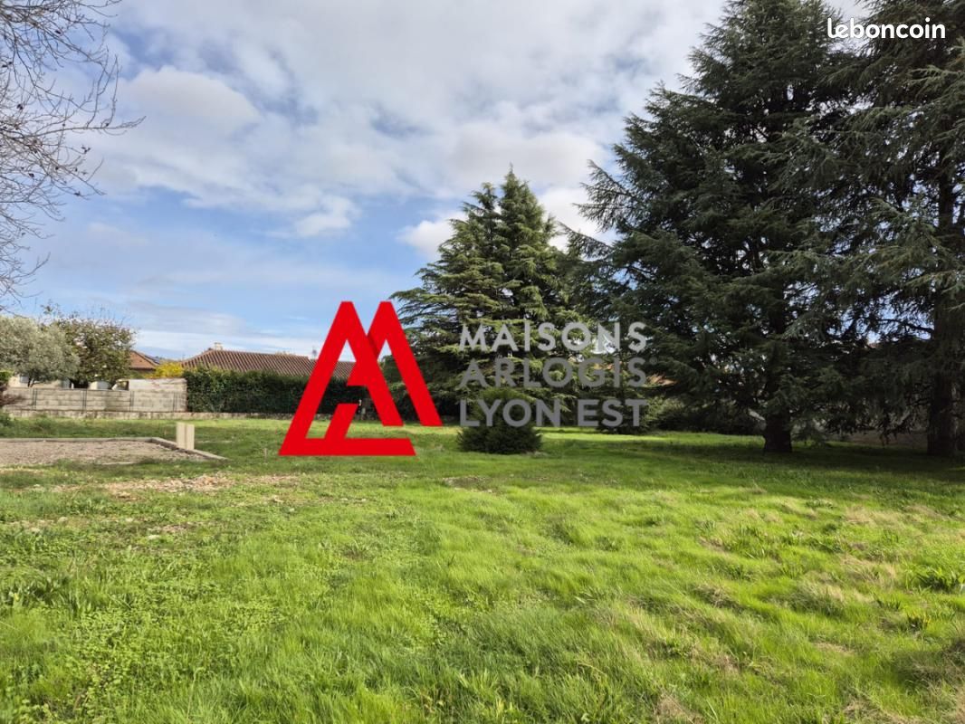 Terrain 1 188 m² Chassieu · 385 000 €