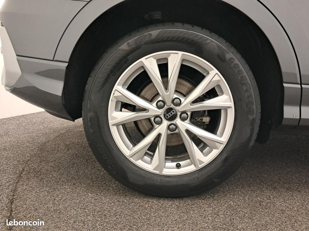 AUDI Q3 Sportback 35 TFSI 150 ch S tronic 7 S line (image 11)
