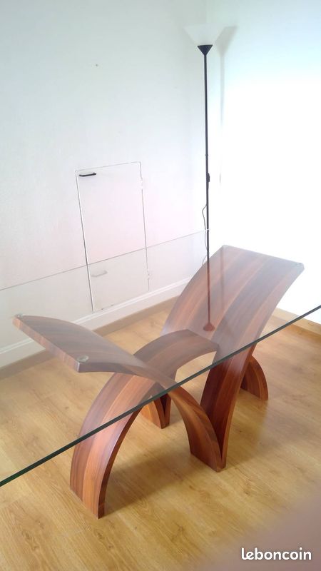 Table en verre et ses 4 chaises (image 2)