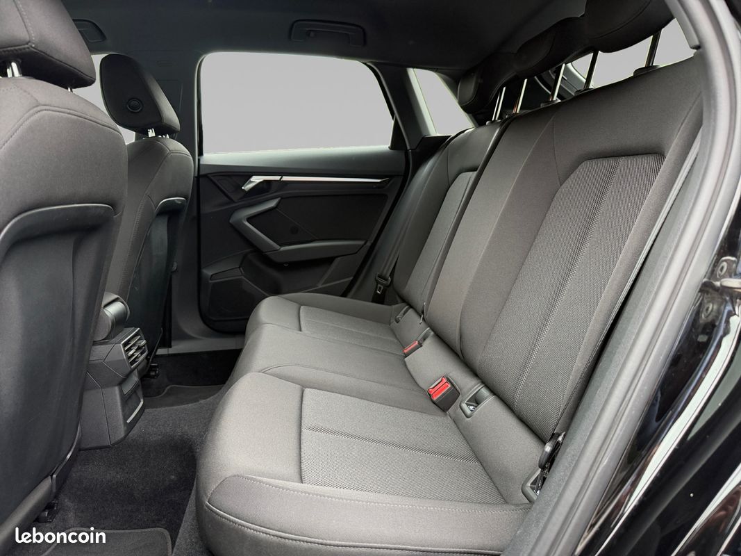 AUDI A3 Sportback 35 TDI 150 S tronic 7 Business line (image 14)