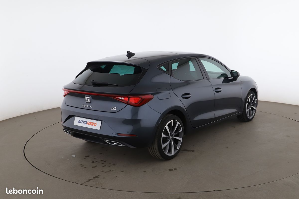 Seat Leon 1.4 TSI e-HYBRID FR DSG6 204 ch (image 3)