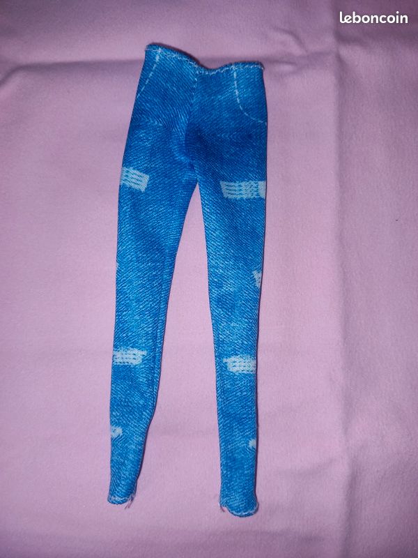 Lot de vêtements poupées barbie (image 14)