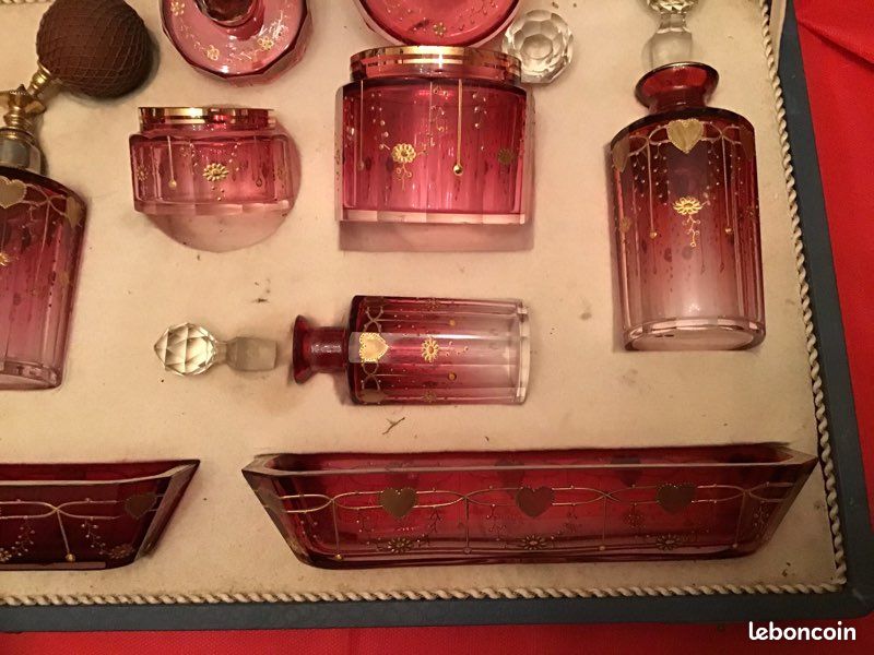 Ancien nécessaire de toilette en cristal (image 3)