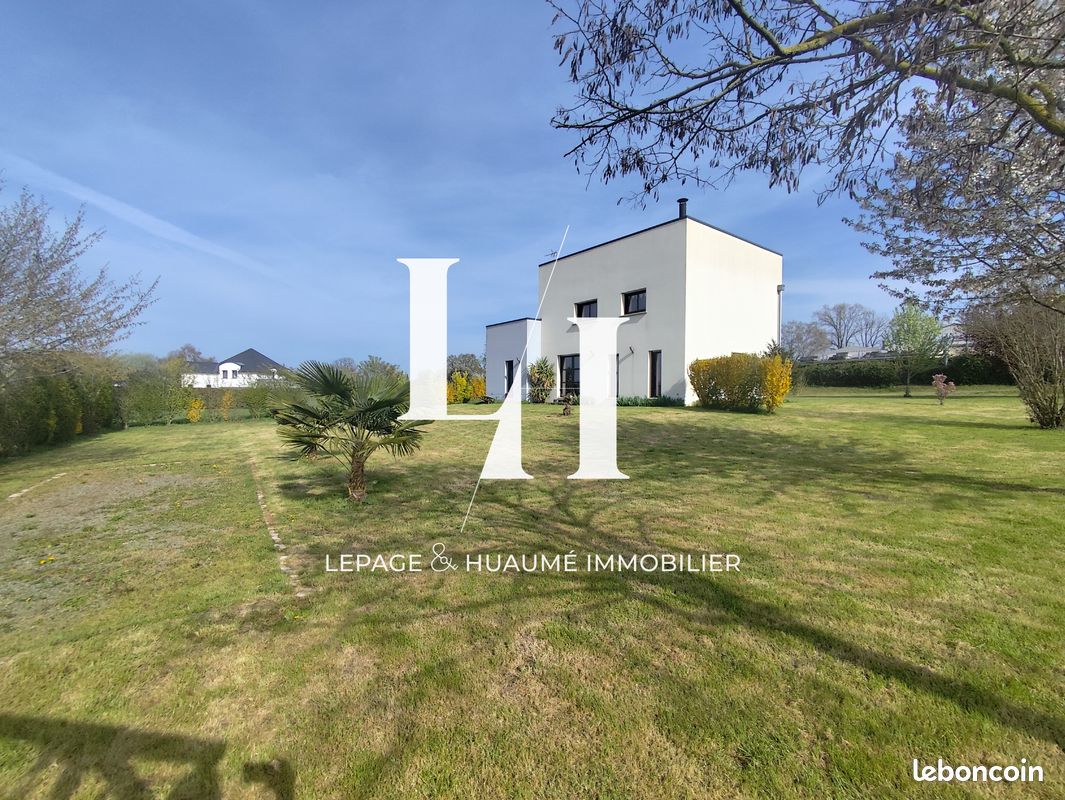 Maison 6 pièces 118 m² · à Évron · 118 m² · 231 000 €